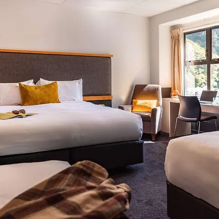 Atura Wellington Hotel Exterior photo